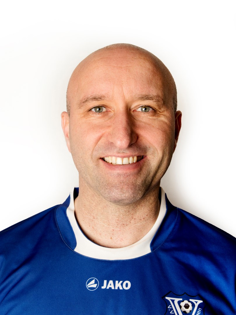 14 Remco van Dijk