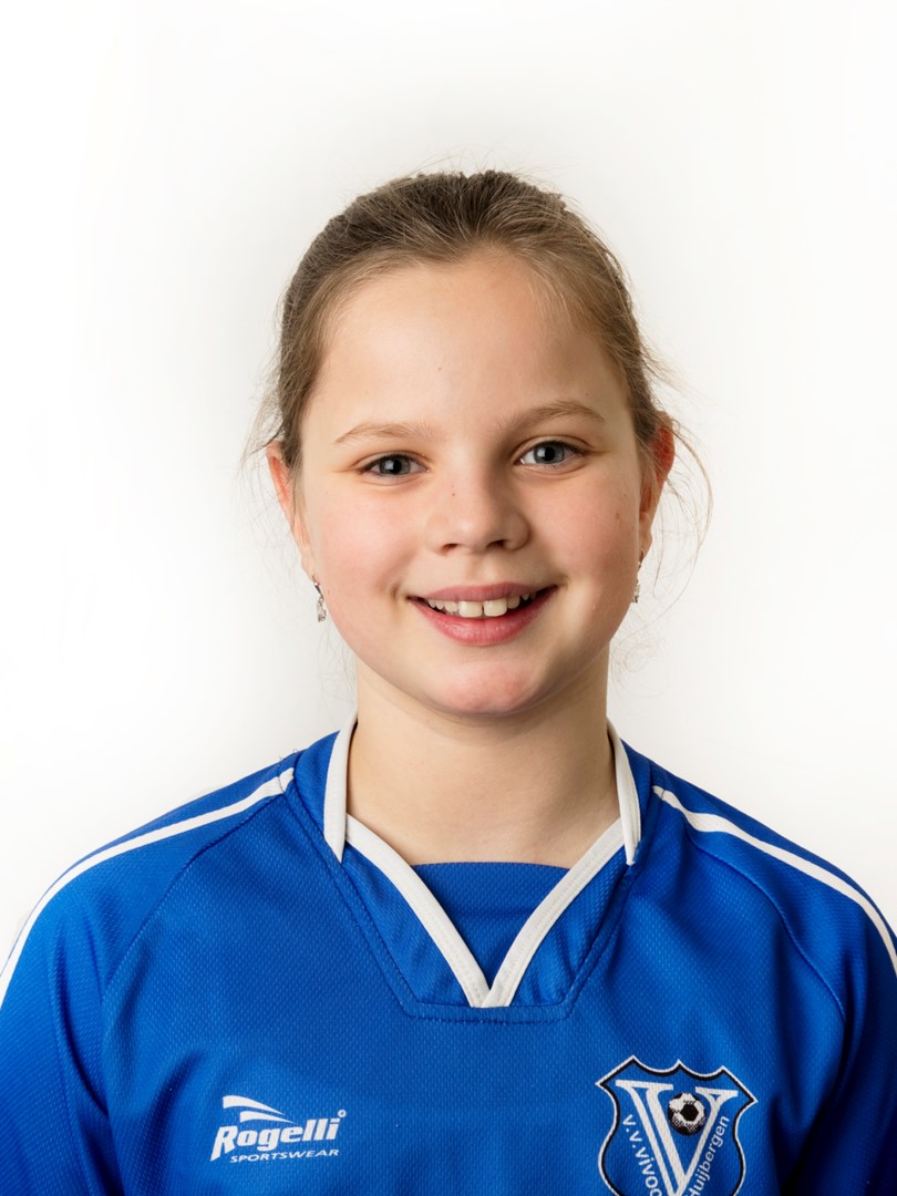13 Anouk Kerremans